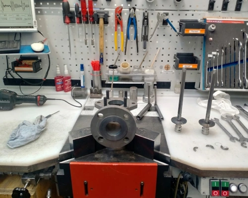 Hydraulic press machine manufacturers in Andhra
